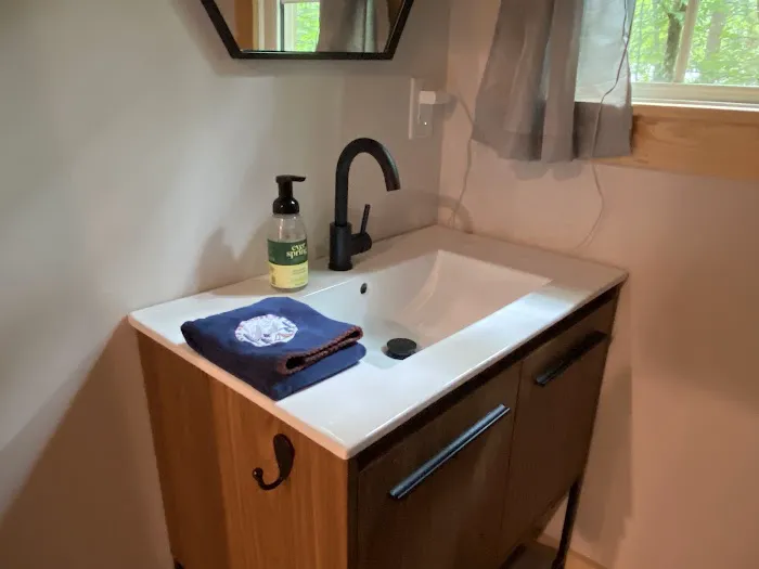 The Nest Cabin Picture 11