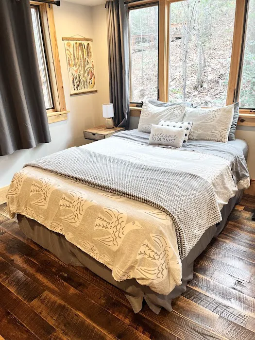 The Birdhouse Cabin Picture 3