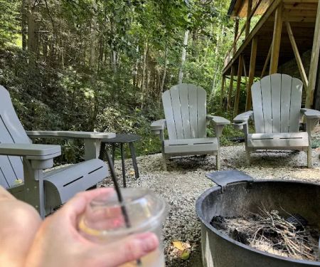 Wolf Den cabin rental