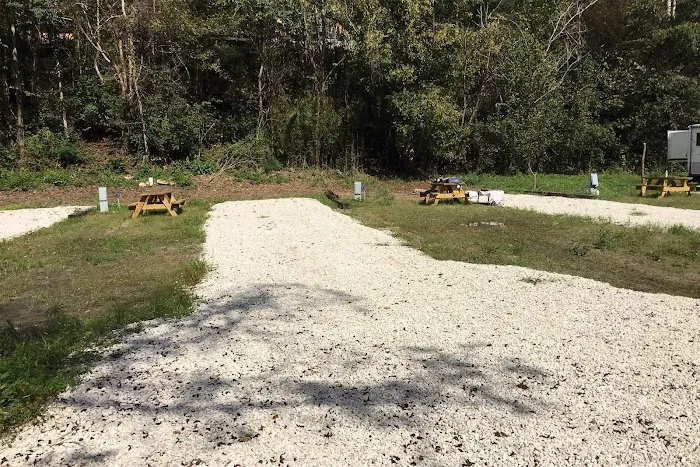 Daniel Boone Campground in Red River Gorge Picture 3