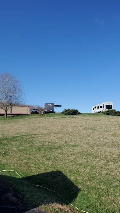 Peaceful Valley Campground Picture 7