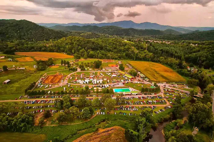 Leeman Field RV Park and Campground Picture 3