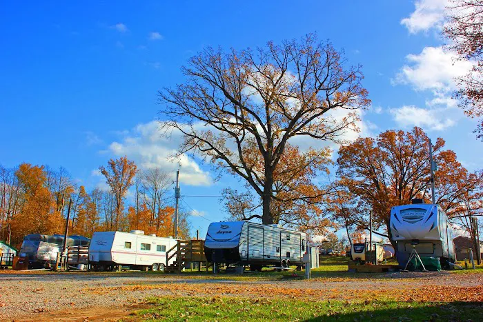 Davis Lakeside Campground Picture 10