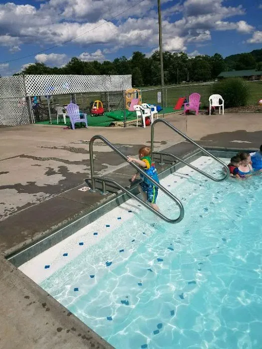 Adventure Bound Camping Resorts - Eagle Valley Picture 2