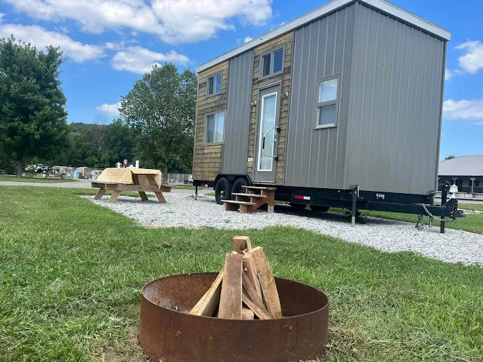 Follow the River RV Resort Picture 1