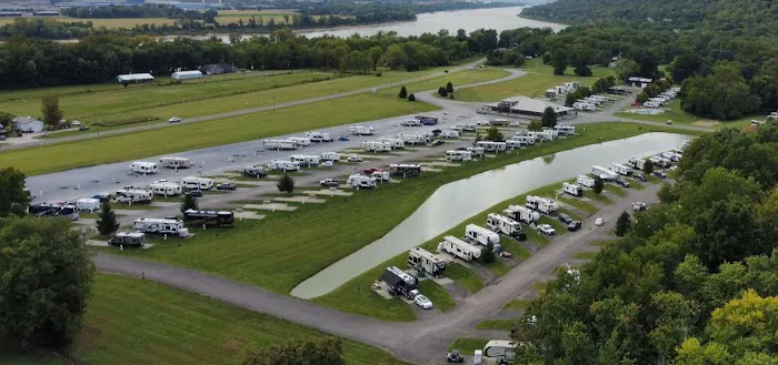 Follow the River RV Resort Picture 7