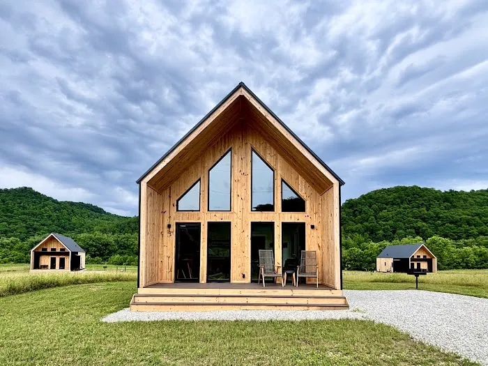 Three Suns Cabin Rentals Picture 8