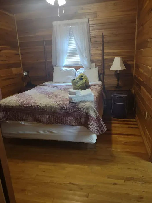 Sunrise Cabin Picture 3