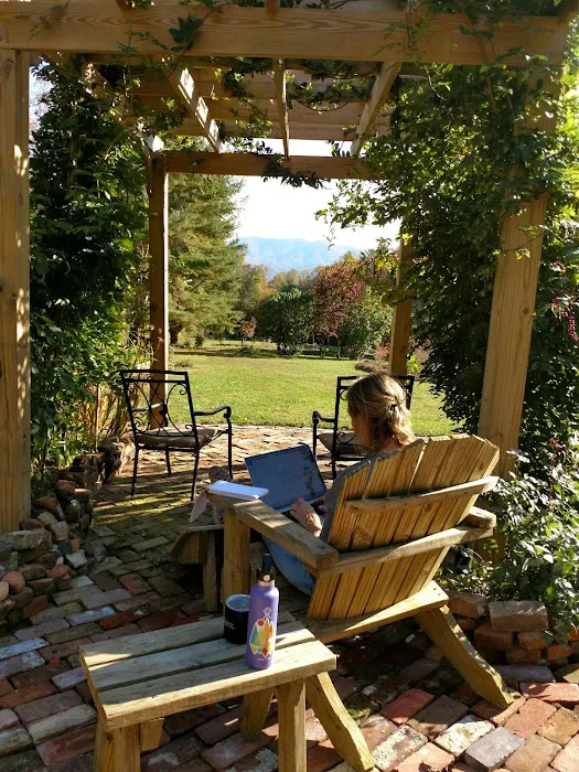 Blackberry Blossom Farm, Tent Campground, Suites Picture 3