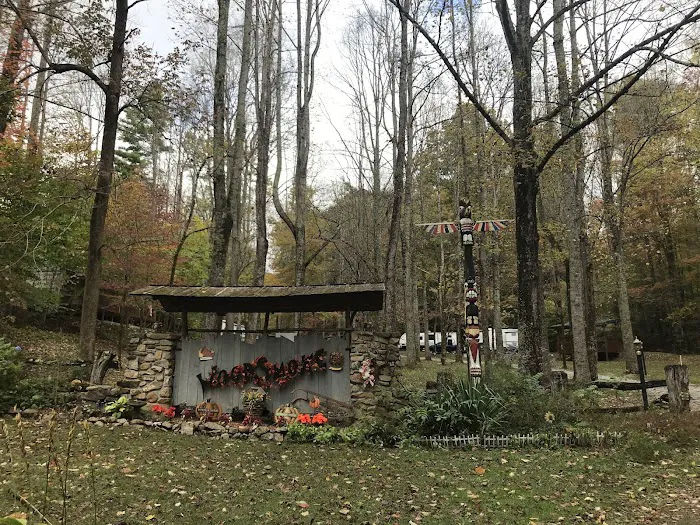 Woodsmoke Campground Picture 10