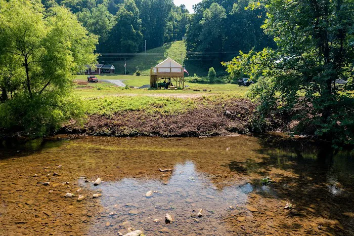 Rusty's Roost River Camp Picture 7