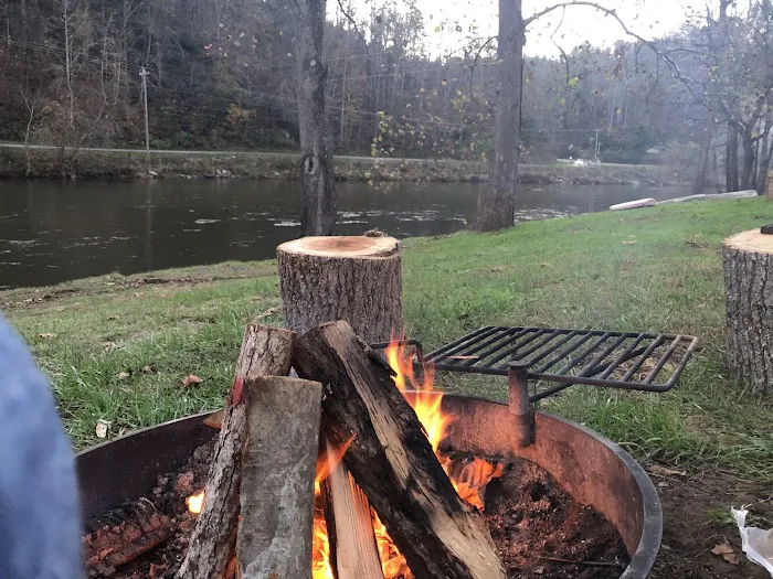 Rusty's Roost River Camp Picture 6