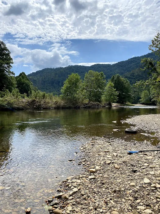 Rusty's Roost River Camp Picture 9