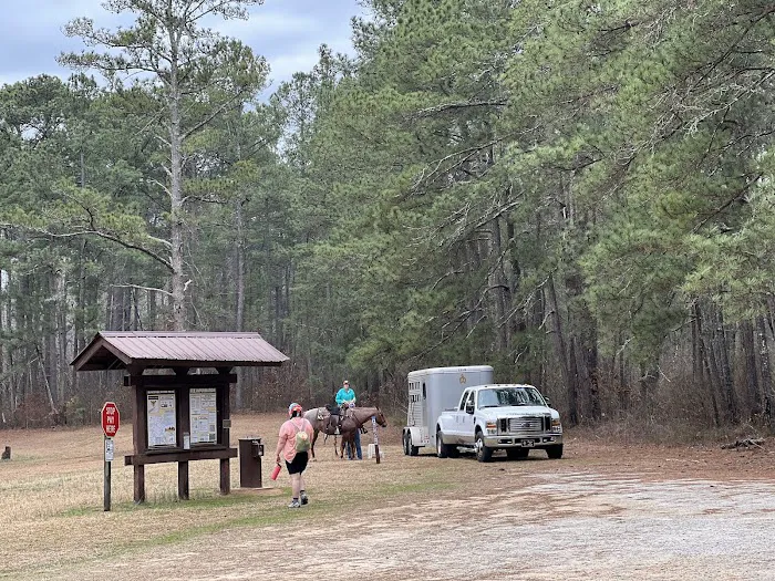 Buncombe Trailhead Parking Picture 6