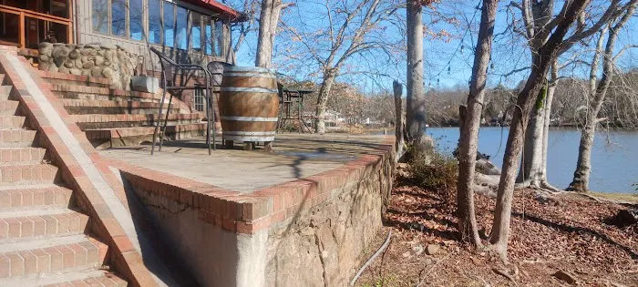 Boat House Picture 10