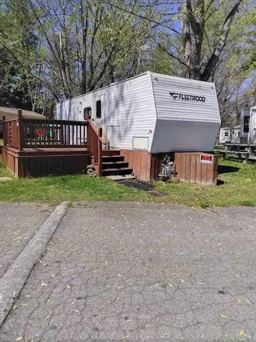 Apple Valley Travel Park Picture 9