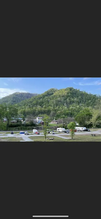 River Bend Campground Picture 4
