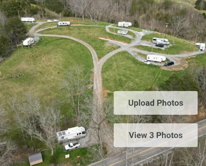 Out on the creek Rv park Picture 8