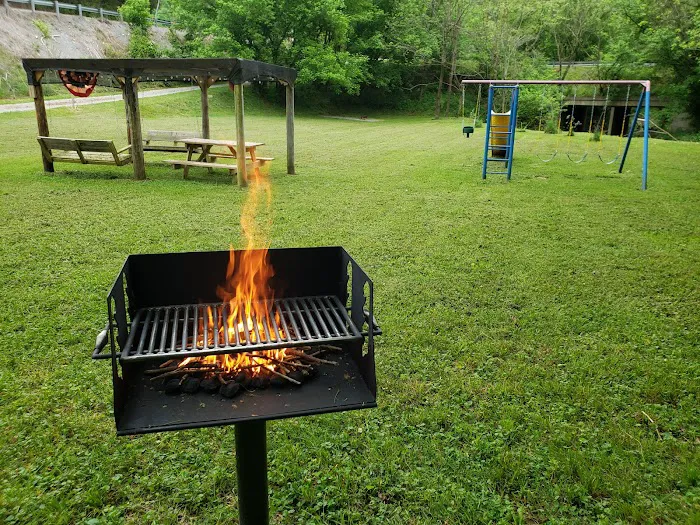 Out on the Creek Campground Picture 5