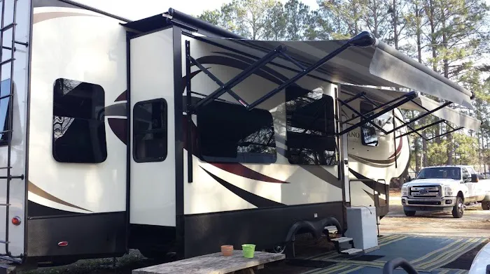 Skylar's Camper and RV Sites Picture 7