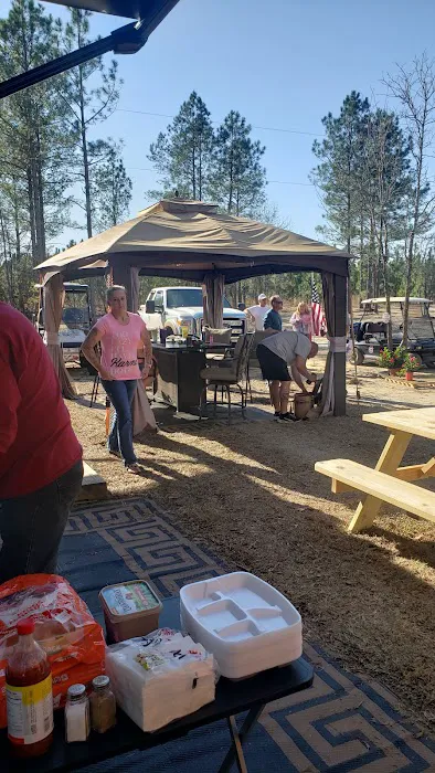 Fluffy's Family Campground Picture 1