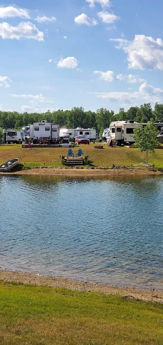 Eagle's Cove RV Resort Picture 2