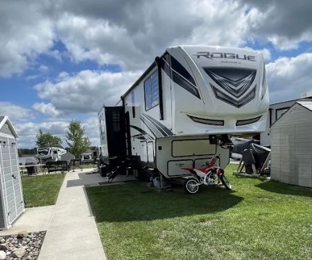 Eagle's Cove RV Resort