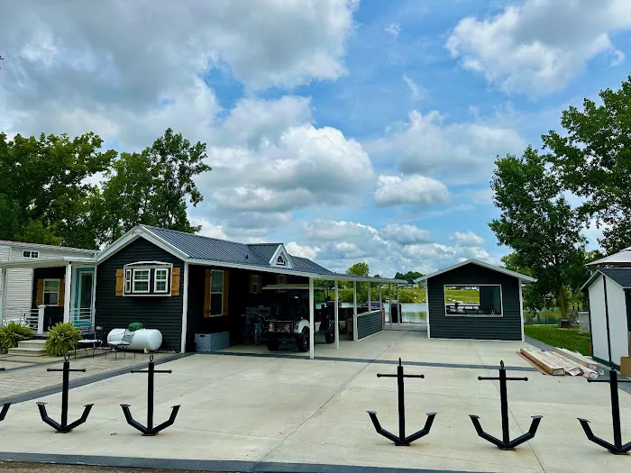 Holiday Shores RV Resort Picture 7