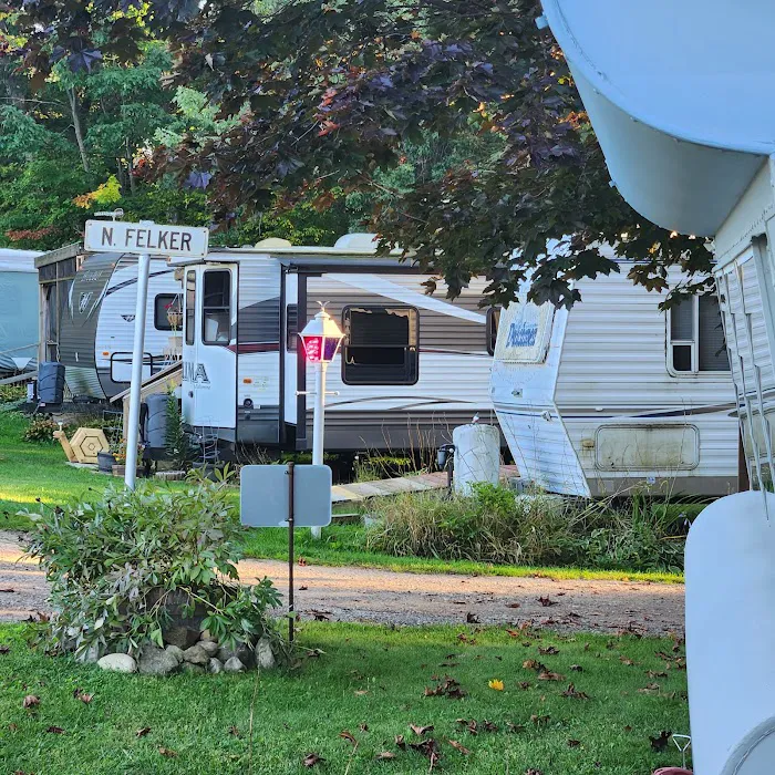 Hasler Lake Campground (private) Picture 7