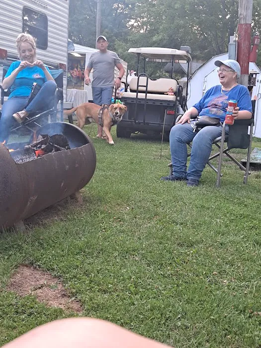 Hasler Lake Campground (private) Picture 9