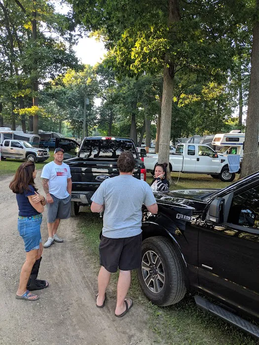 Oak Shores Resort Campground Picture 10