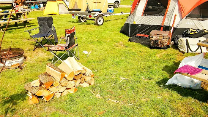 Rivergate Family Campground Picture 7