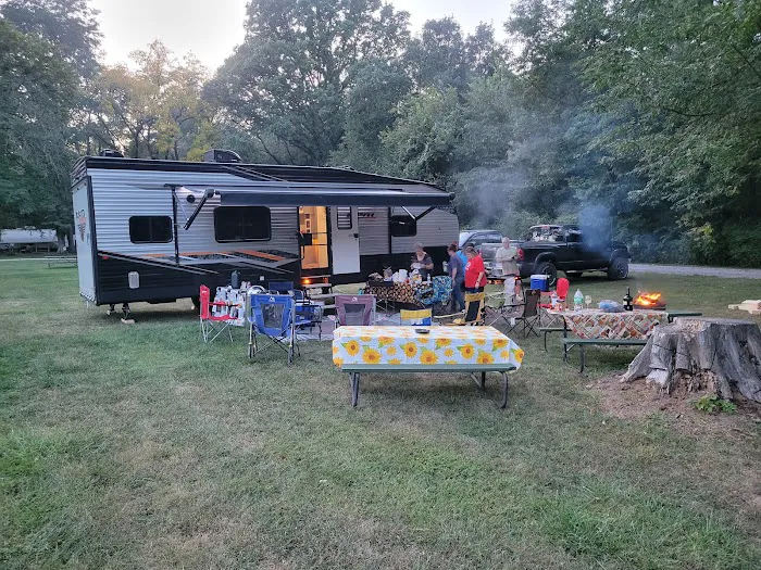 Forest Ridge Family Campground Picture 9