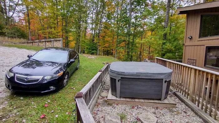 The Aviary Cabin Picture 2