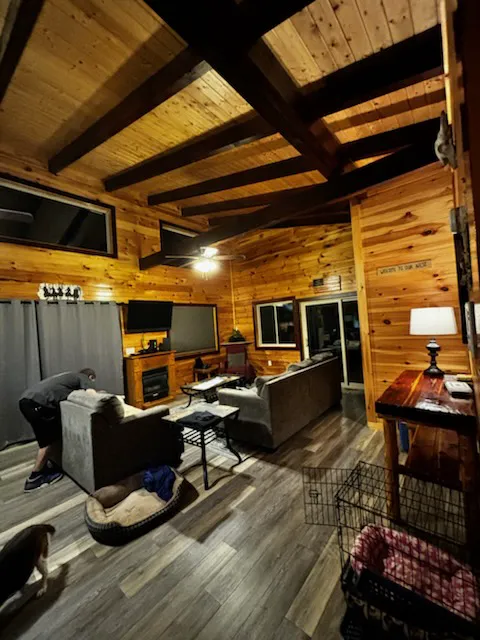 Above the Pines Cabin Picture 1