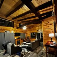 Above the Pines Cabin ico