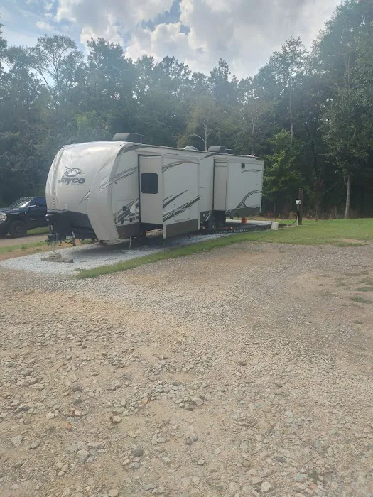 Whispering Pines Campground Picture 3