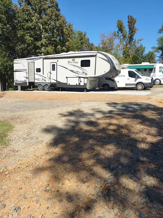 Whispering Pines Campground Picture 6