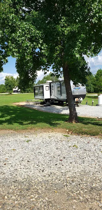 All Seasons Family Campground Picture 10