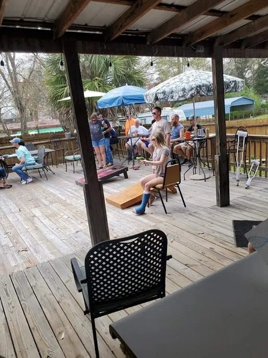 Lake View Camping & Game Room (Bar) Picture 6