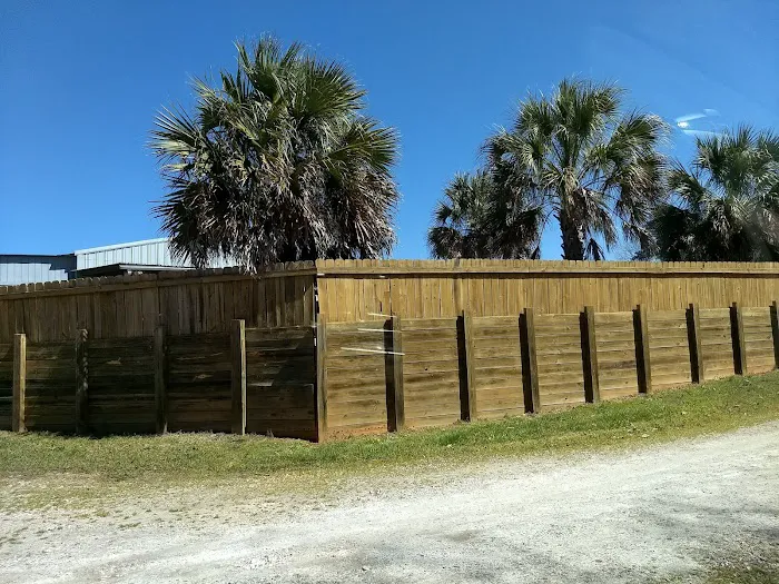 Lake View Camping & Game Room (Bar) Picture 10