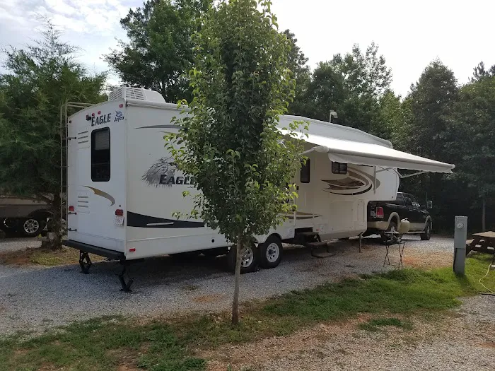 Little Cedar Creek RV Park & Campground Picture 7