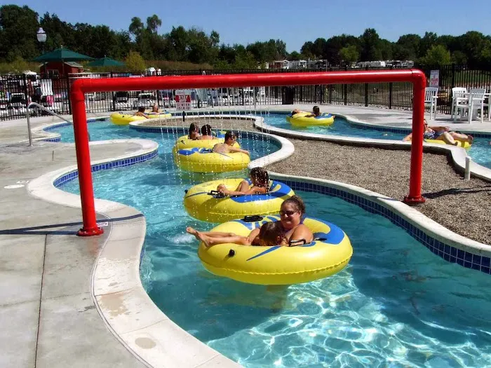 Lake Shore Resort Picture 5