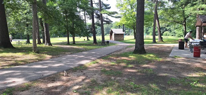 Lakeview Shelter H - Stoney Creek Metropark Picture 4