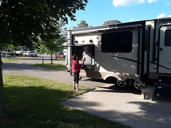 Markin Glen Campgrounds Picture 9