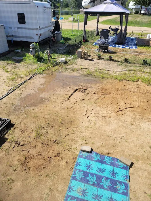 Crooked Lake Campground and RV Park Picture 3