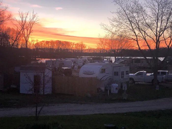 Crooked Lake Campground and RV Park Picture 9