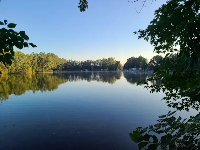 Lakeside Resort Campground Picture 1