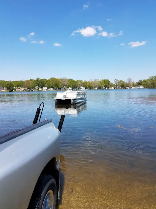 JT'S Lakeside Campground Picture 1