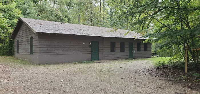 Tamarack Rotary Lodge Picture 3